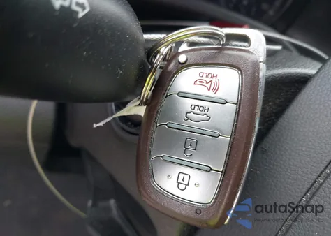 2018 Hyundai Elantra Value Edition из США, поврежденный, VIN 5NPD84LF5JH272565